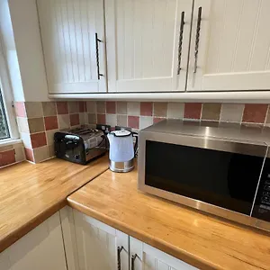 Large With Free Netflix, Amazon Prime, Guest house